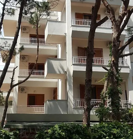 Arberia Aparthotel