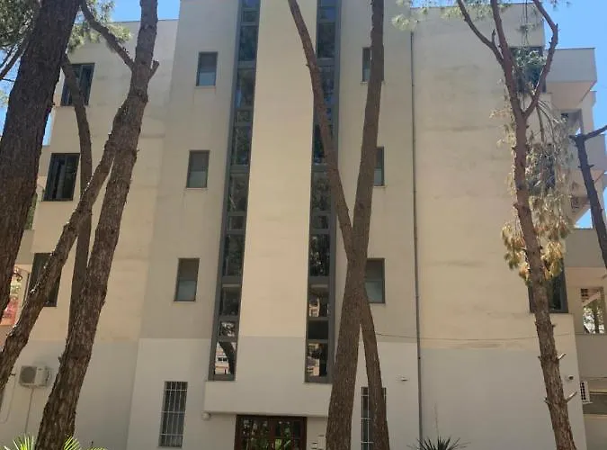 アパートホテル Arberia 3*