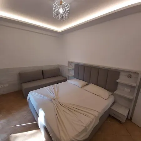Arberia Apartahotel Kryemëdhej