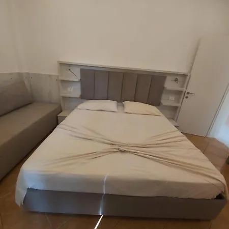 Arberia 3* Kryemedhej