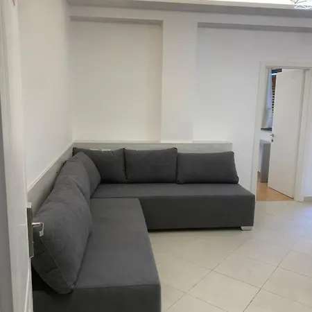 Apartahotel Arberia *