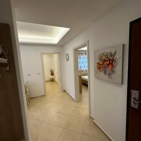 Arberia 3* Kryemedhej