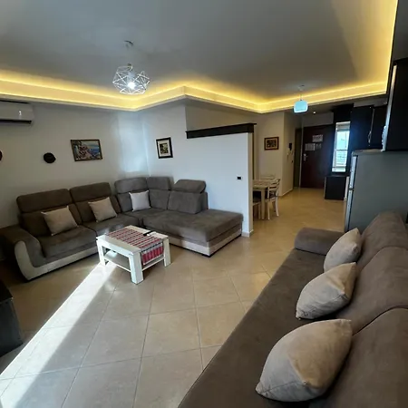 Arberia 3* Kryemedhej